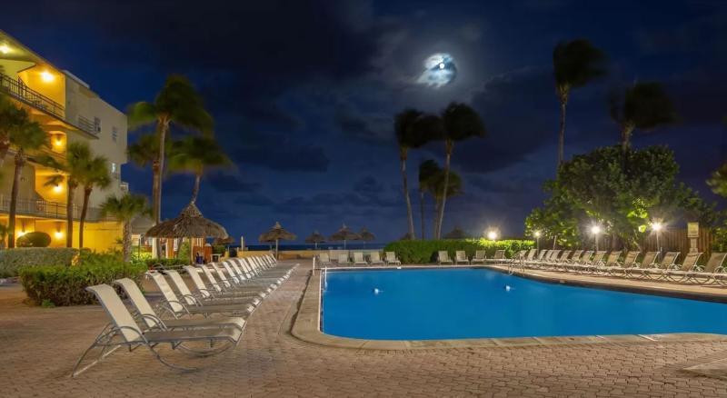 Thunderbird Beach Hotel Санні-Айлс-Біч Екстер'єр фото